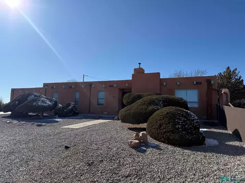 1402 Pinon, Gallup, NM 87301