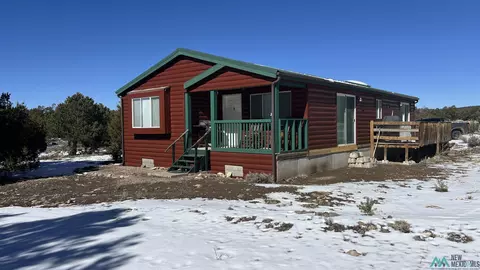 125 El Caso Rd, Quemado, NM 87829