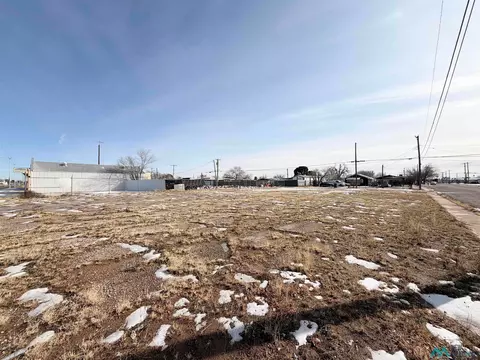 501 E Broadway St, Hobbs, NM 88240 photo 3