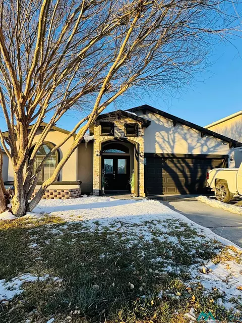 5306 W Big Red, Hobbs, NM 88240
