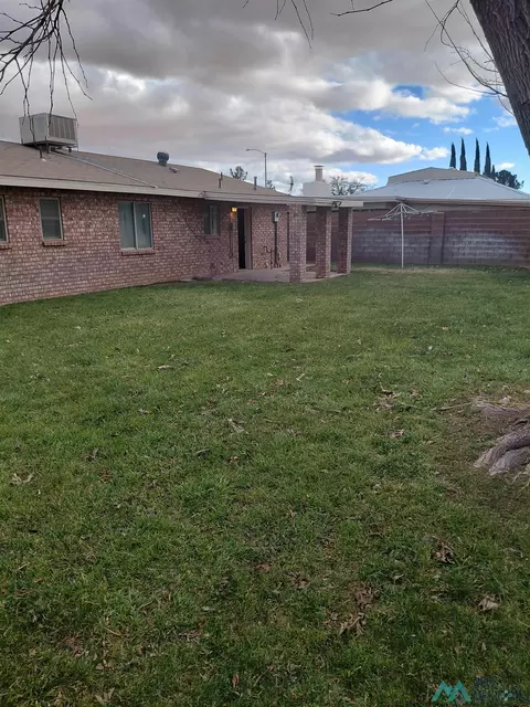 1018 S Mallery St, Deming, NM 88030
