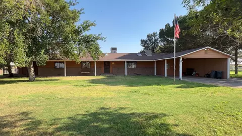 2001 E Derrick Rd, Carlsbad, NM 88220