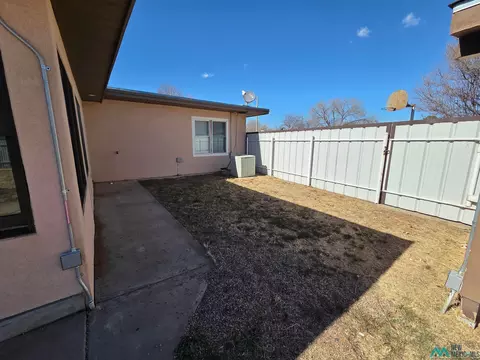 Exterior - 2617 Axtell St, Clovis, NM 88101 photo 12 of 19
