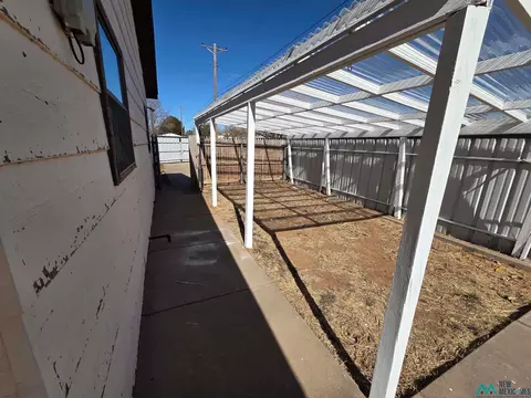 Exterior - 2617 Axtell St, Clovis, NM 88101 photo 15 of 19