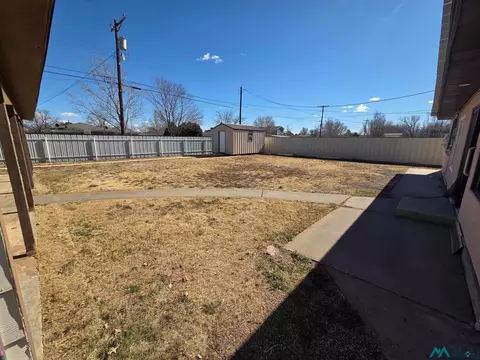 Exterior - 2617 Axtell St, Clovis, NM 88101 photo 10 of 19
