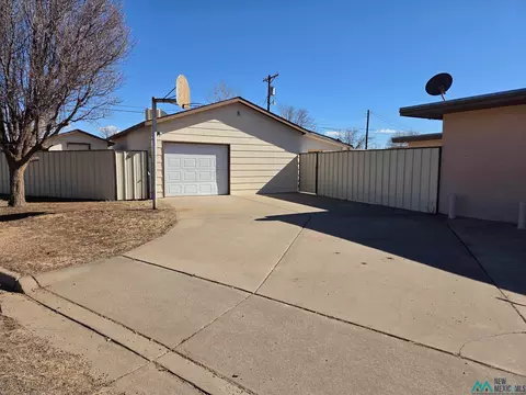Exterior - 2617 Axtell St, Clovis, NM 88101 photo 5 of 19