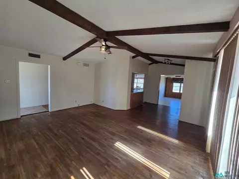 Living - 2617 Axtell St, Clovis, NM 88101 photo 2 of 2