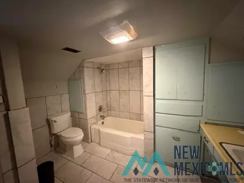 Bath - 520 N Mitchell St, Clovis, NM 88101 photo 3 of 9