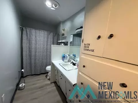 Bath - 520 N Mitchell St, Clovis, NM 88101 photo 8 of 9