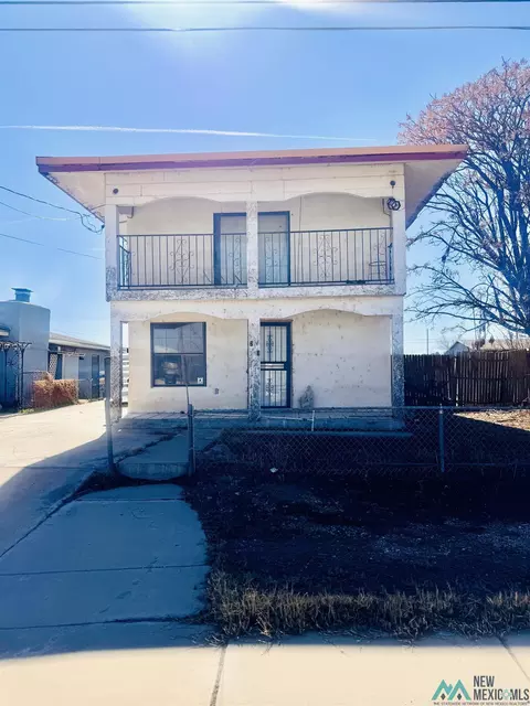 223 Peachtree St, Carlsbad, NM 88220