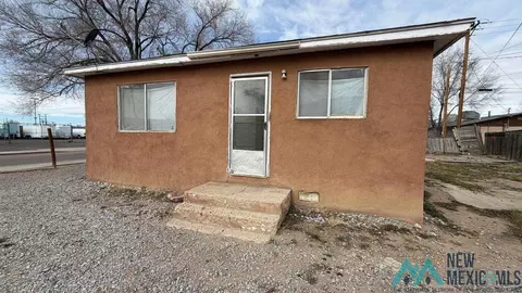 712 W Hill Ave, Gallup, NM 87301