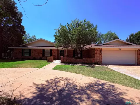504 E 17th, Portales, NM 88130