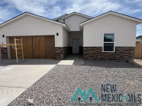 2803 S Onyx Dr, Roswell, NM 88203