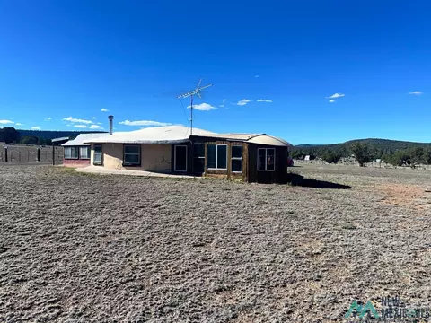 15 Dalton Ln, Apache Creek, NM 87821