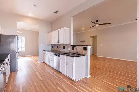 Kitchen - 2312 Northglen Dr, Clovis, NM 88101 photo 1 of 2