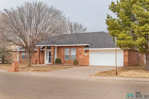 Exterior - 2312 Northglen Dr, Clovis, NM 88101 photo 2 of 4