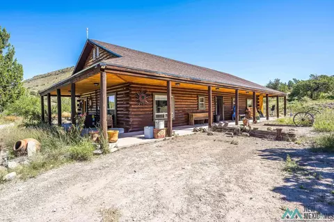 5 Tulpia Trl, Hillsboro, NM 88042