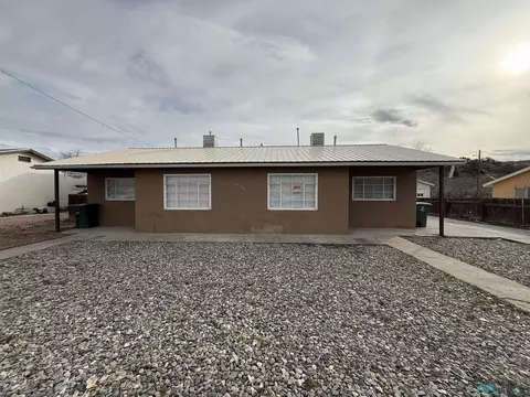1904 Gladden Ave, Gallup, NM 87301