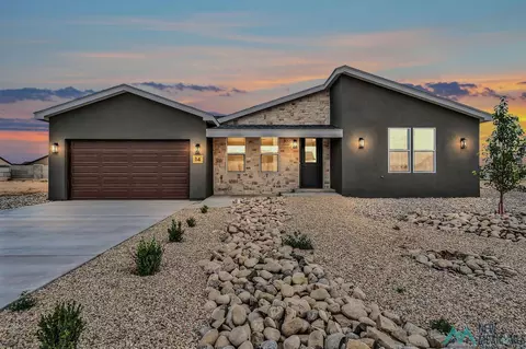 14 Bella Piazza Way, Roswell, NM 88201