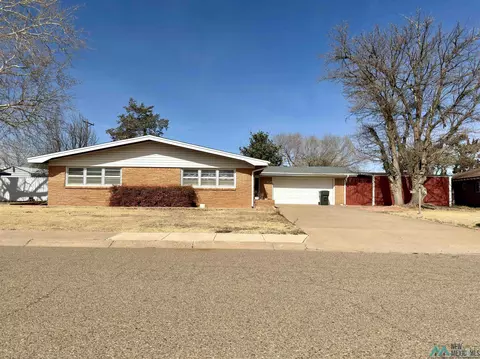 128 Crescent Dr, Clovis, NM 88101