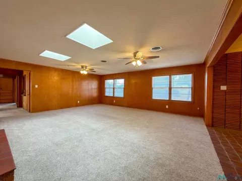128 Crescent Dr, Clovis, NM 88101 photo 9