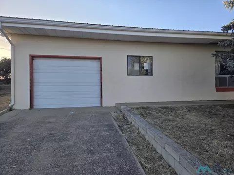 1522 Hogan Sts, Raton, NM 87740