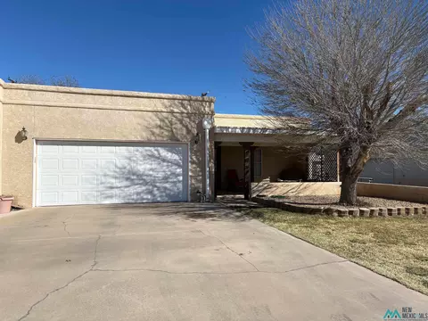 1906 W Jacobs St, Artesia, NM 88210