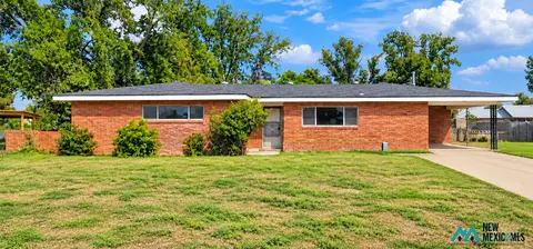 1114 W Thomas St, Carlsbad, NM 88220