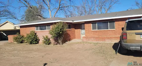 1114 W Thomas St, Carlsbad, NM 88220