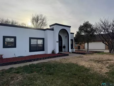 321 Diamondhead Dr, Clovis, NM 88101 photo 2