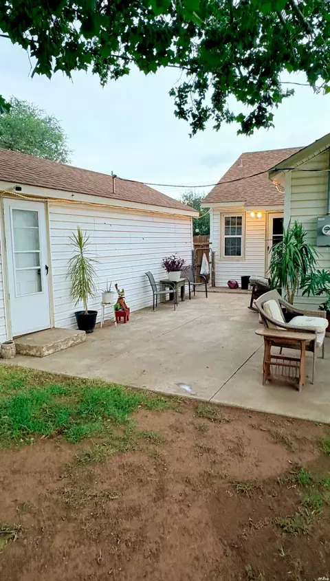 Exterior - 1708 Ross St, Clovis, NM 88101 photo 7 of 10