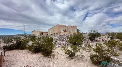 120 Mustang Dr, Elephant Butte, NM 87935
