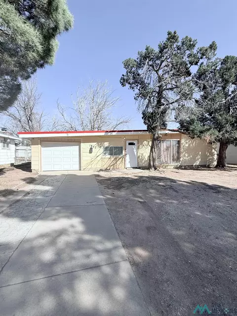 1832 N Penasco Dr, Hobbs, NM 88240