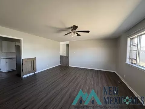 Living - 804 Kathie, Clovis, NM 88101 photo 2 of 4