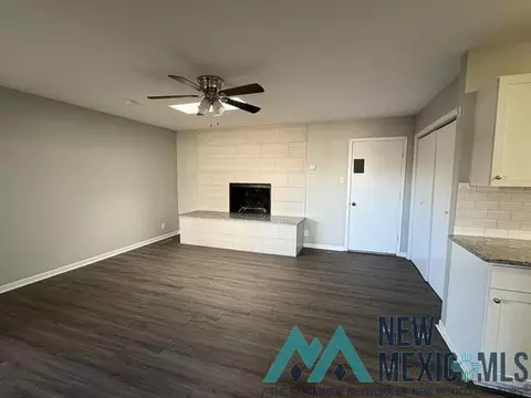 Living - 804 Kathie, Clovis, NM 88101 photo 4 of 4