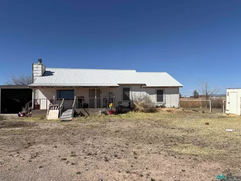 38 E Jackson, Artesia, NM 88210