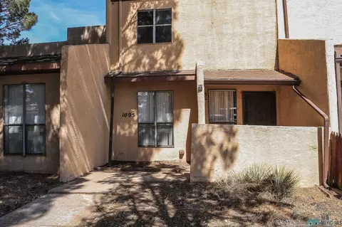1005 Plaza Del Sol, Roswell, NM 88203
