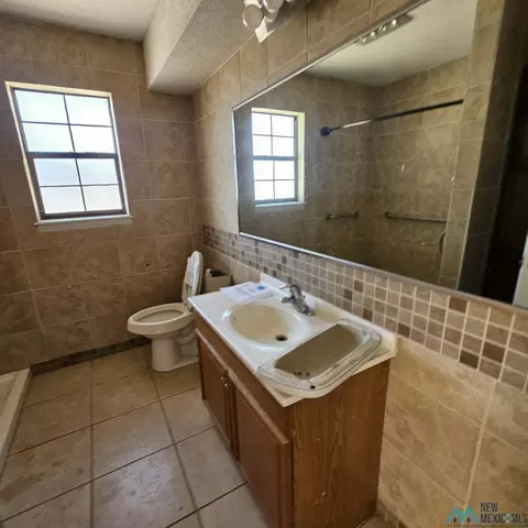 Bath - 121 Remuda Dr, Clovis, NM 88101 photo 4 of 4