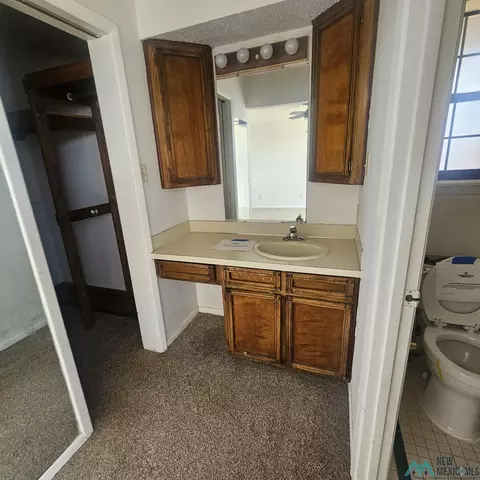 Bath - 121 Remuda Dr, Clovis, NM 88101 photo 2 of 4