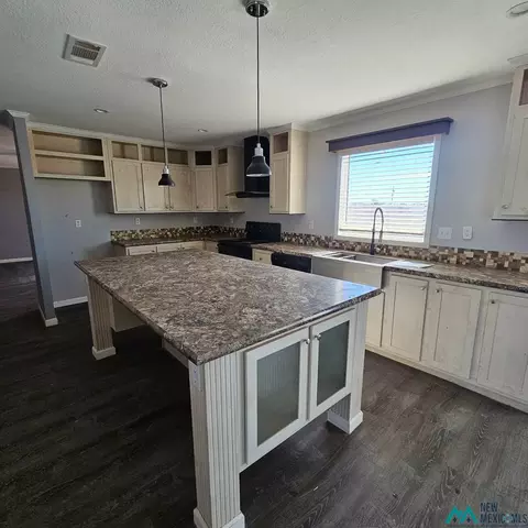 Kitchen - 47 Michael, Dexter, NM 88230 photo 2 of 2