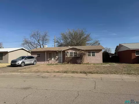 1810 W Feather St, Artesia, NM 88210