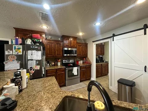 2112 Enloe Dr, Clovis, NM 88101 photo 8