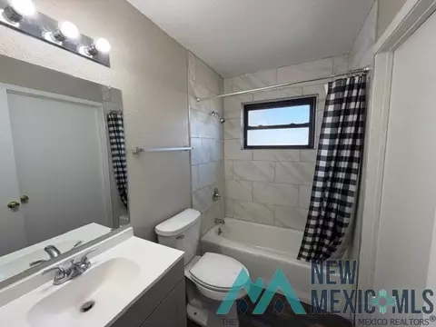 Bath - 108 Sandia Dr, Clovis, NM 88101 photo 1 of 1