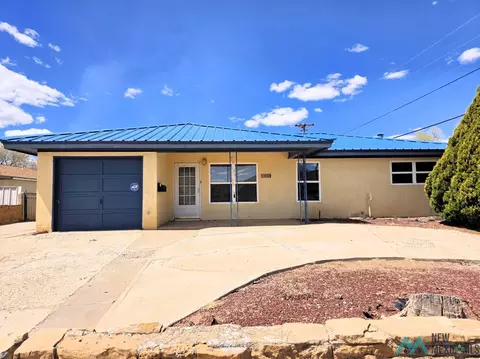 1308 Chaco Ave, Grants, NM 87020