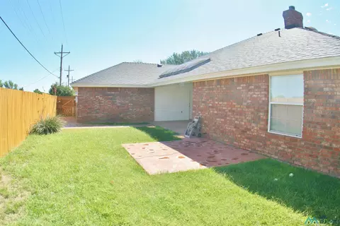 Exterior - 824 Jeanie Dr, Clovis, NM 88101 photo 5 of 5