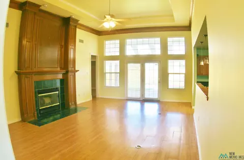 Living - 824 Jeanie Dr, Clovis, NM 88101 photo 1 of 2