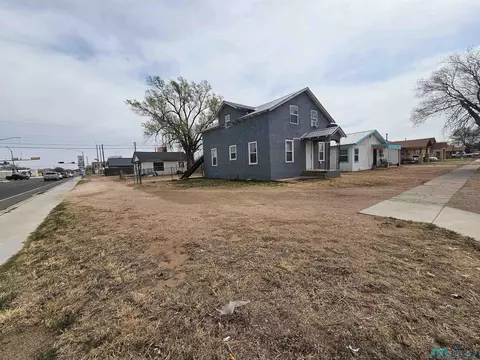 711 E 7th St, Clovis, NM 88101 photo 3