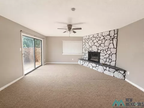 Living - 2016 Glenarm, Clovis, NM 88101 photo 6 of 7