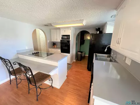 Kitchen - 2016 Glenarm, Clovis, NM 88101 photo 1 of 3