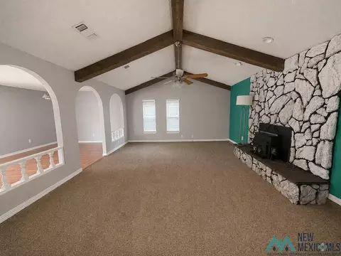 Living - 2016 Glenarm, Clovis, NM 88101 photo 1 of 7